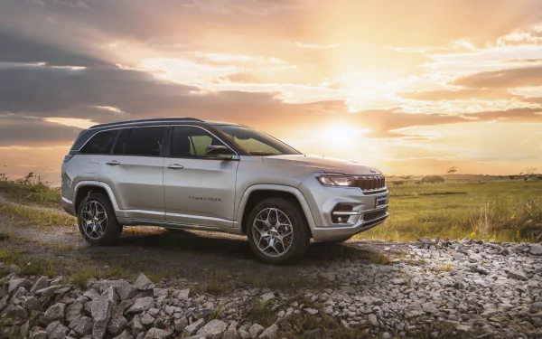  Jeep Commander Overland TD380 4×4 (H6)