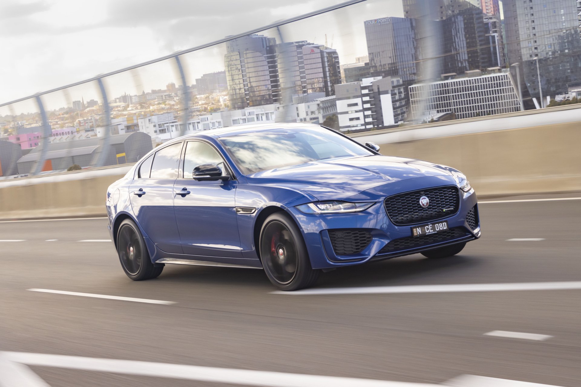 Download Vehicle Jaguar XE P300 AWD 4k Ultra HD Wallpaper