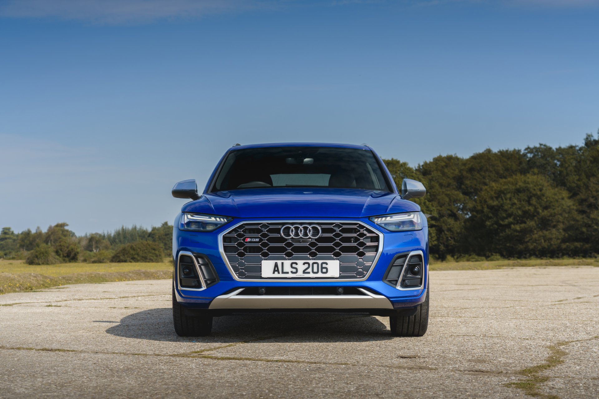 Download SUV Vehicle Audi SQ5 TDI 4k Ultra HD Wallpaper