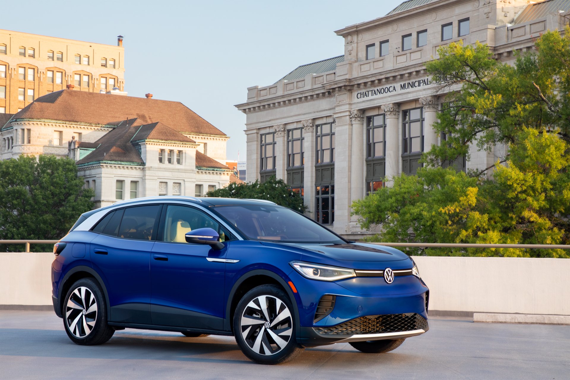 Download Electric Car Compact Car Volkswagen ID.4 AWD Pro S Vehicle Volkswagen ID.4 4k Ultra HD Wallpaper