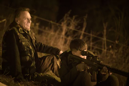 Tom Wilkinson Ruby Rose movie SAS: Red Notice HD Desktop Wallpaper | Background Image