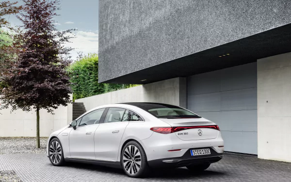  Mercedes-Benz EQE 350 Electric Art Line (V295)