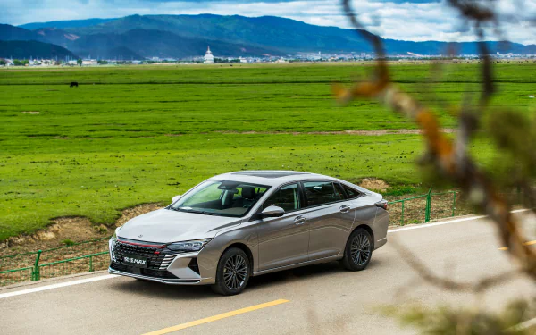 compact car vehicle Dongfeng Aeolus Yixuan HD Desktop Wallpaper | Background Image