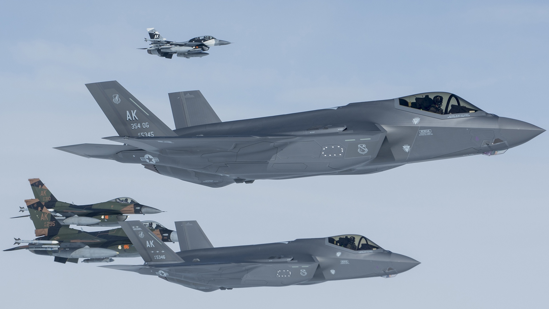 Download Warplane Jet Fighter Military Lockheed Martin F 35 Lightning Ii Hd Wallpaper 6555