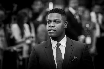 Black & White Celebrity John Boyega HD Desktop Wallpaper | Background Image