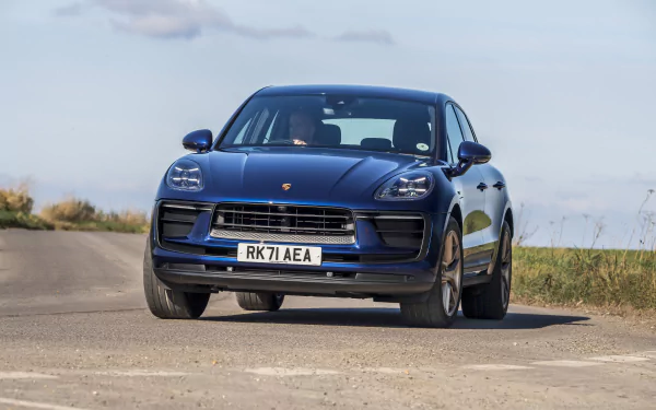 SUV vehicle Porsche Macan HD Desktop Wallpaper | Background Image