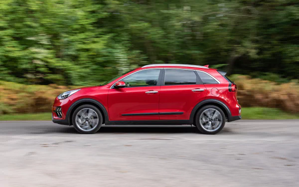 SUV Kia Niro EcoHybrid vehicle Kia Niro HD Desktop Wallpaper | Background Image