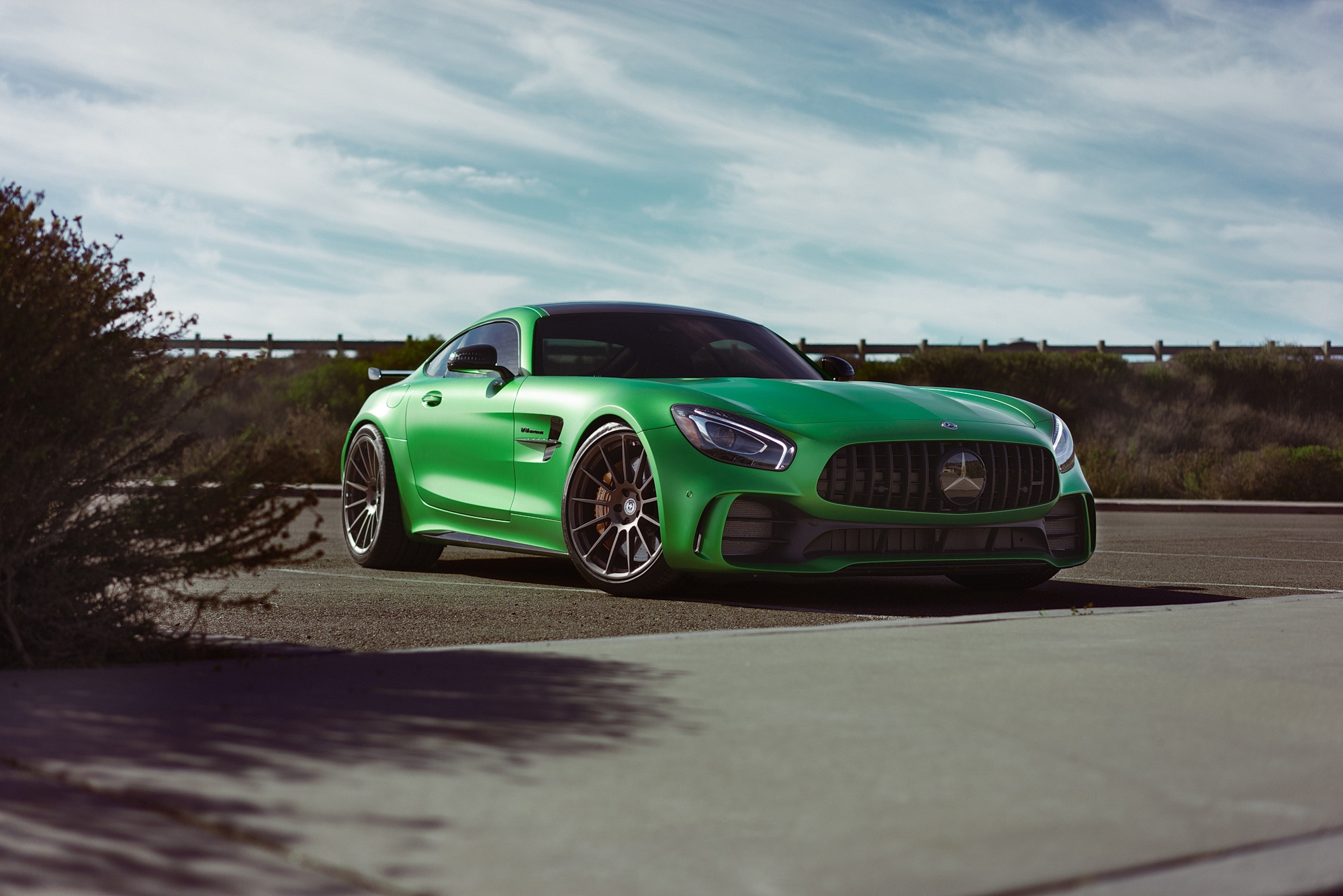 Download Vehicle Mercedes-AMG GT R HD Wallpaper