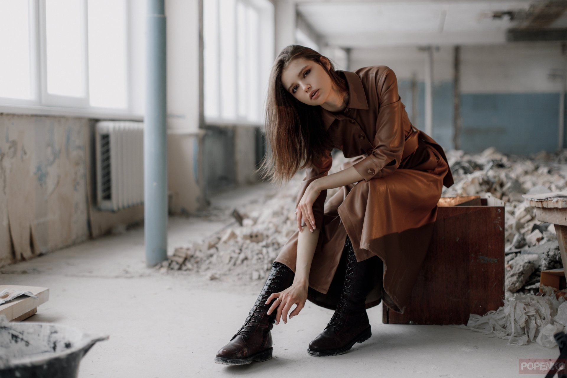 Download Coat Brunette Woman Model HD Wallpaper