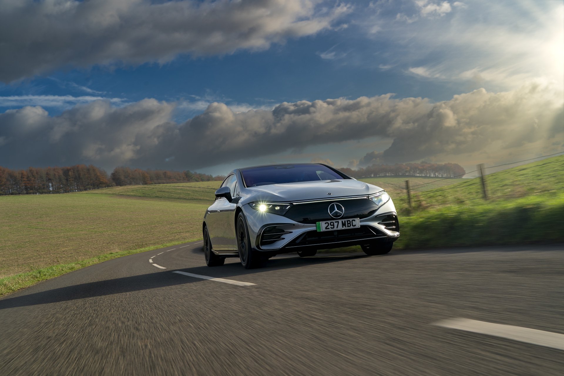 Download Mercedes-Benz EQS 450 AMG Line Vehicle Mercedes-Benz EQS 4k Ultra HD Wallpaper