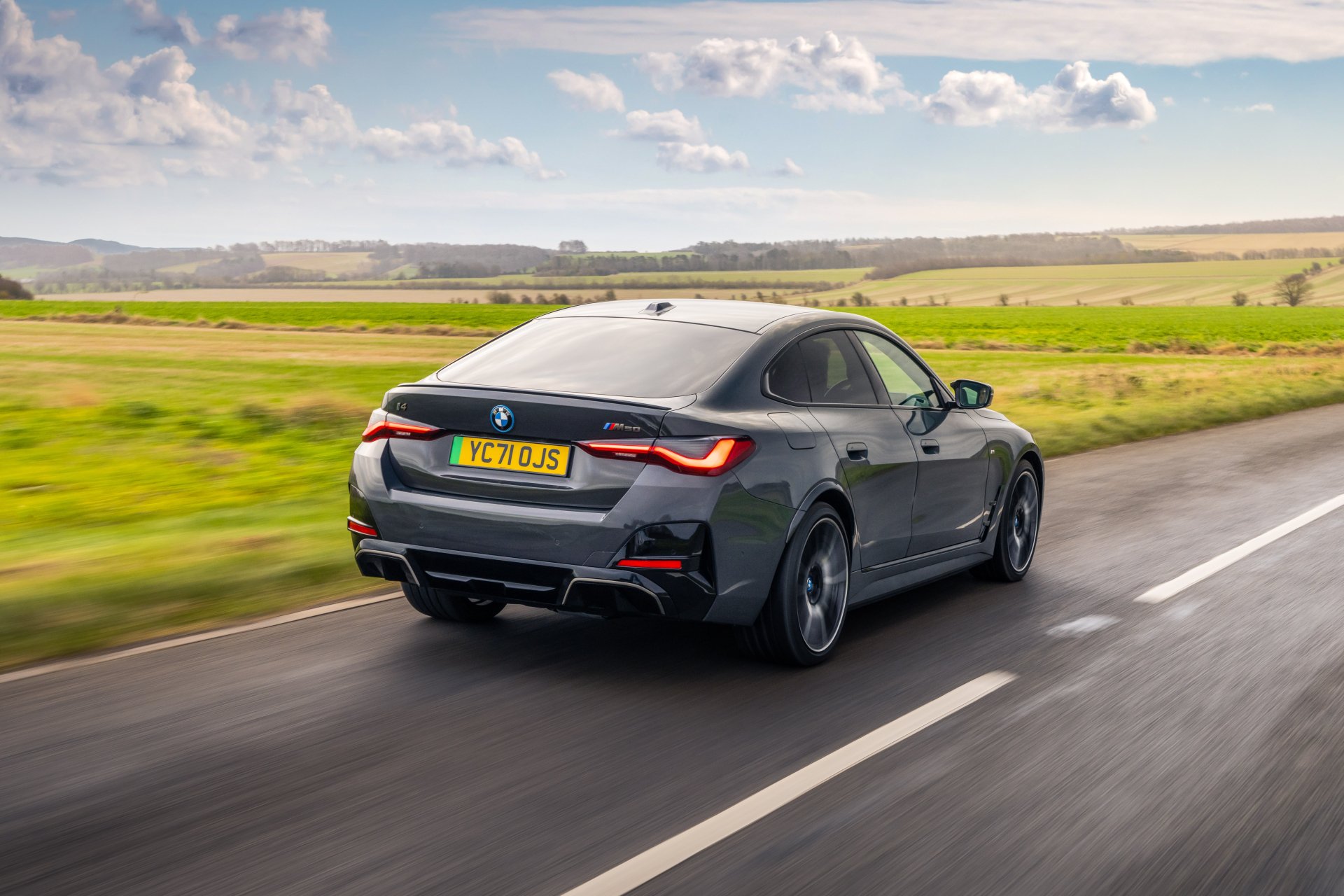 Download Vehicle BMW I4 M50 4k Ultra HD Wallpaper