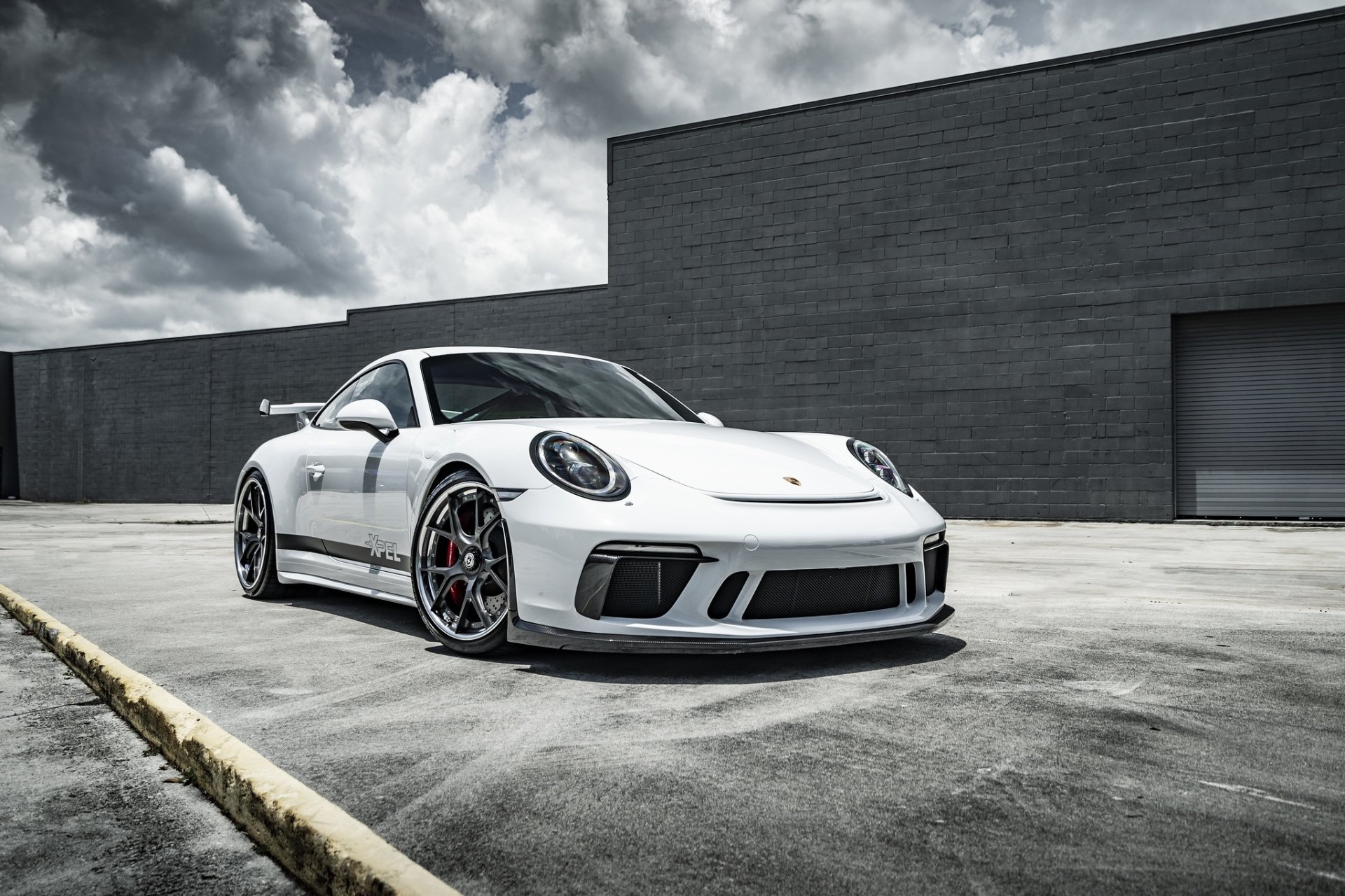 Download Vehicle Porsche 911 Turbo HD Wallpaper