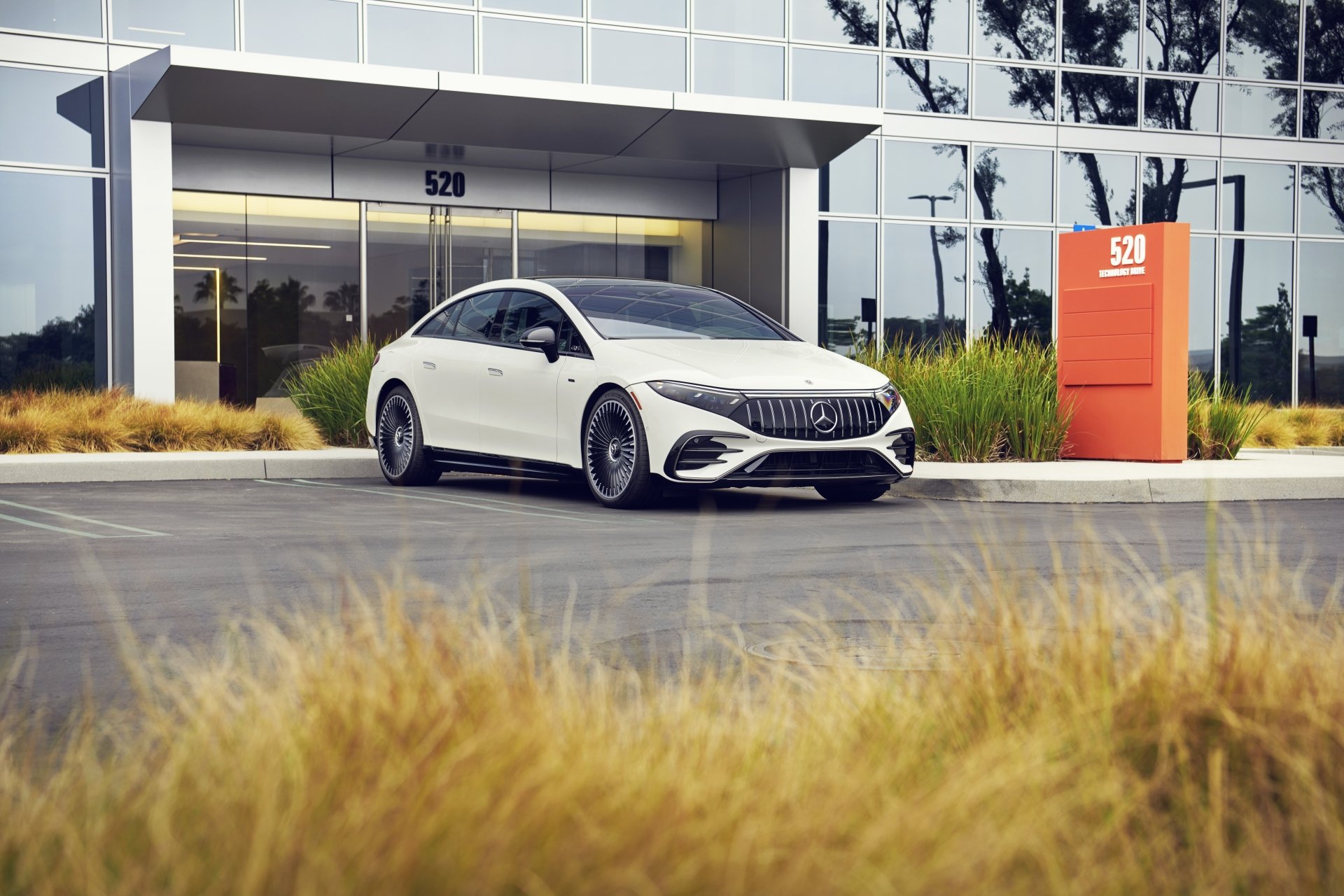 Download Electric Car Mercedes-AMG EQS 53 4MATIC Vehicle Mercedes-AMG E 53 4k Ultra HD Wallpaper