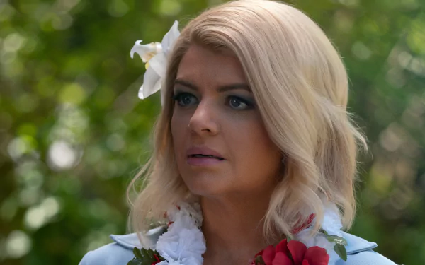 Casey Wilson TV Show The Shrink Next Door HD Desktop Wallpaper | Background Image