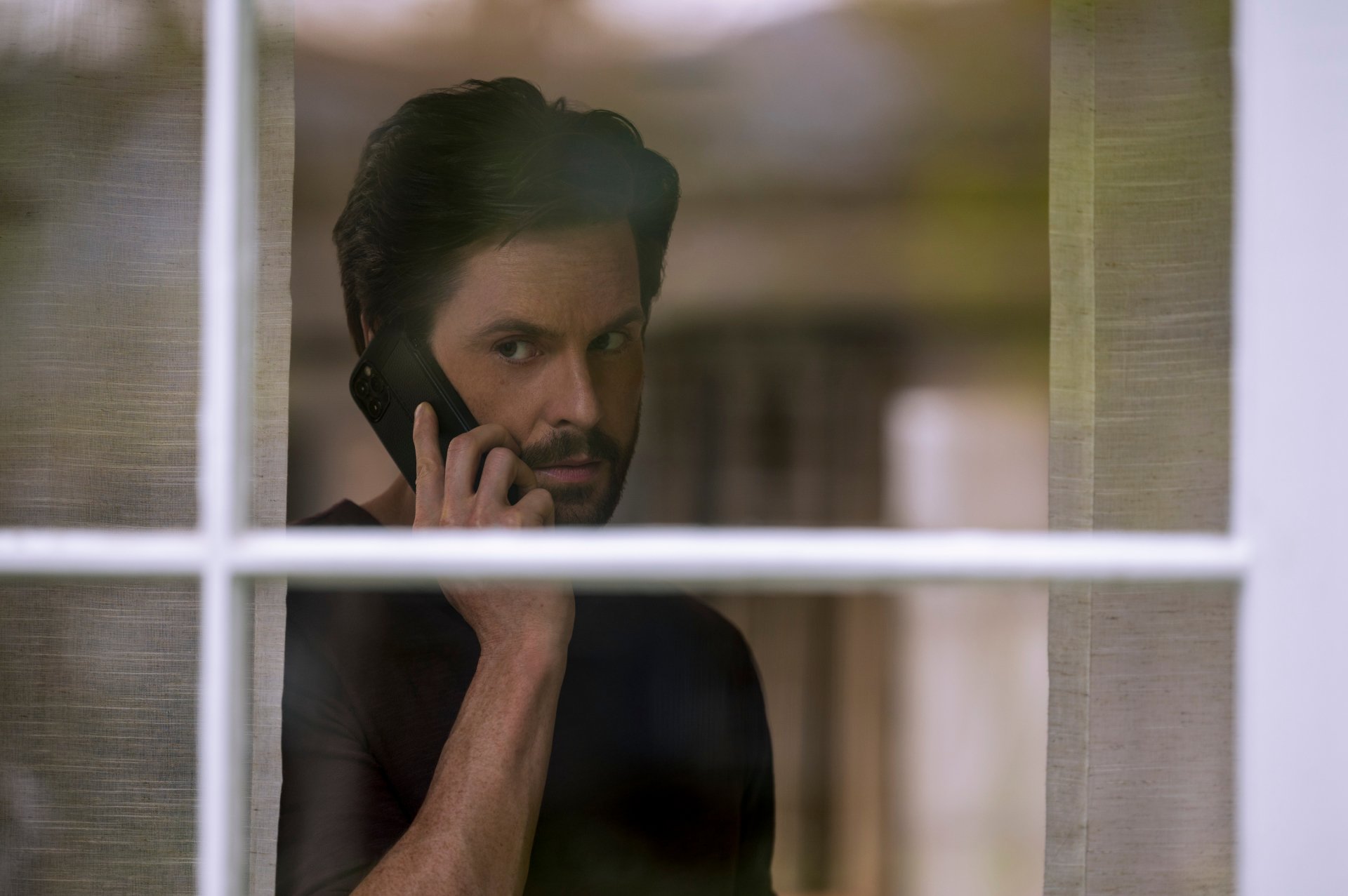 Download Tom Riley TV Show The Woman In The House Across The Street From The Girl In The Window HD Wallpaper