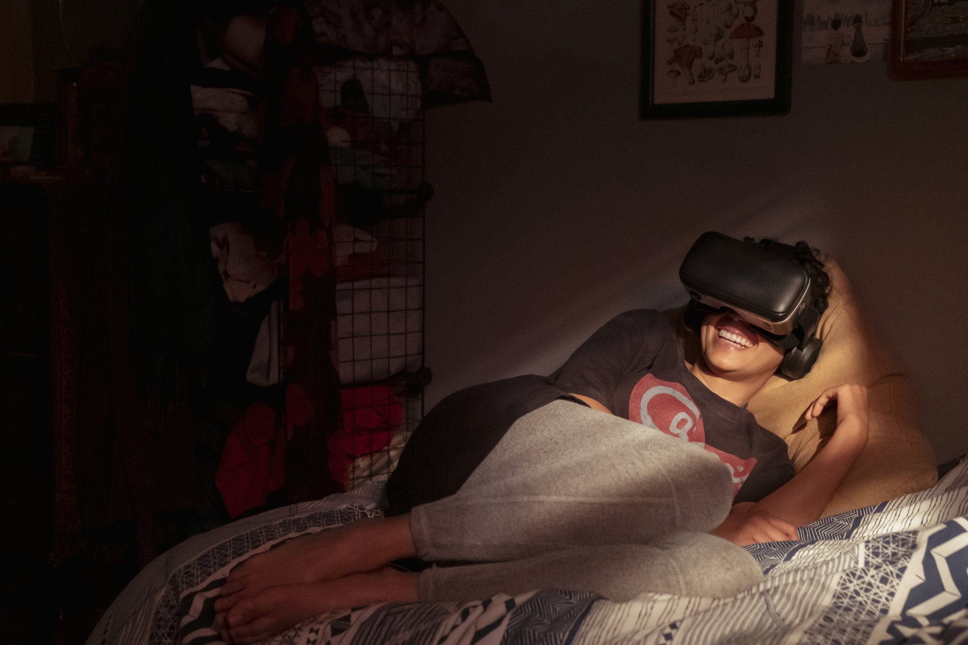 Download Andy Allo TV Show Upload HD Wallpaper