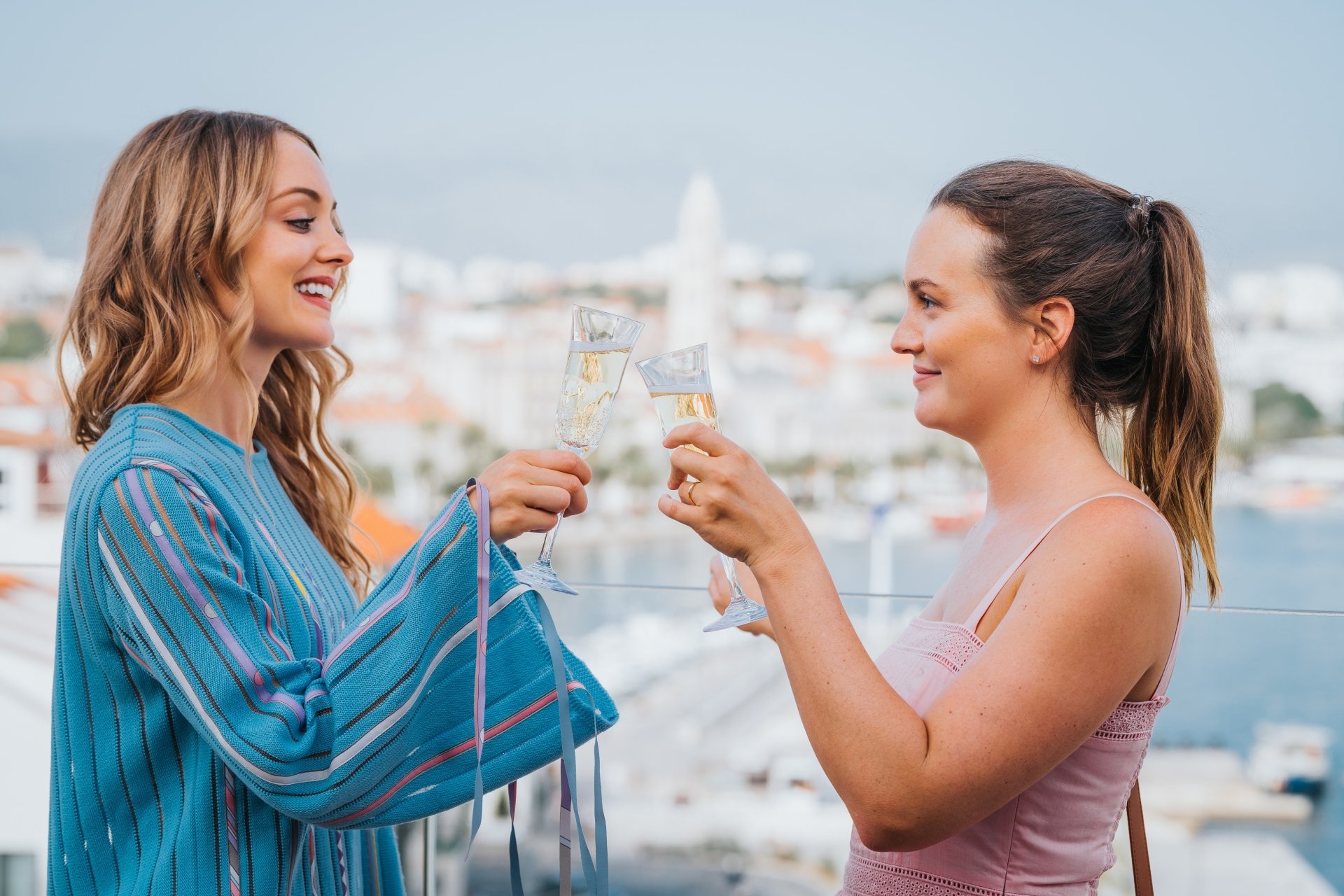 4K Christina Wolfe Wallpapers | Achtergronden