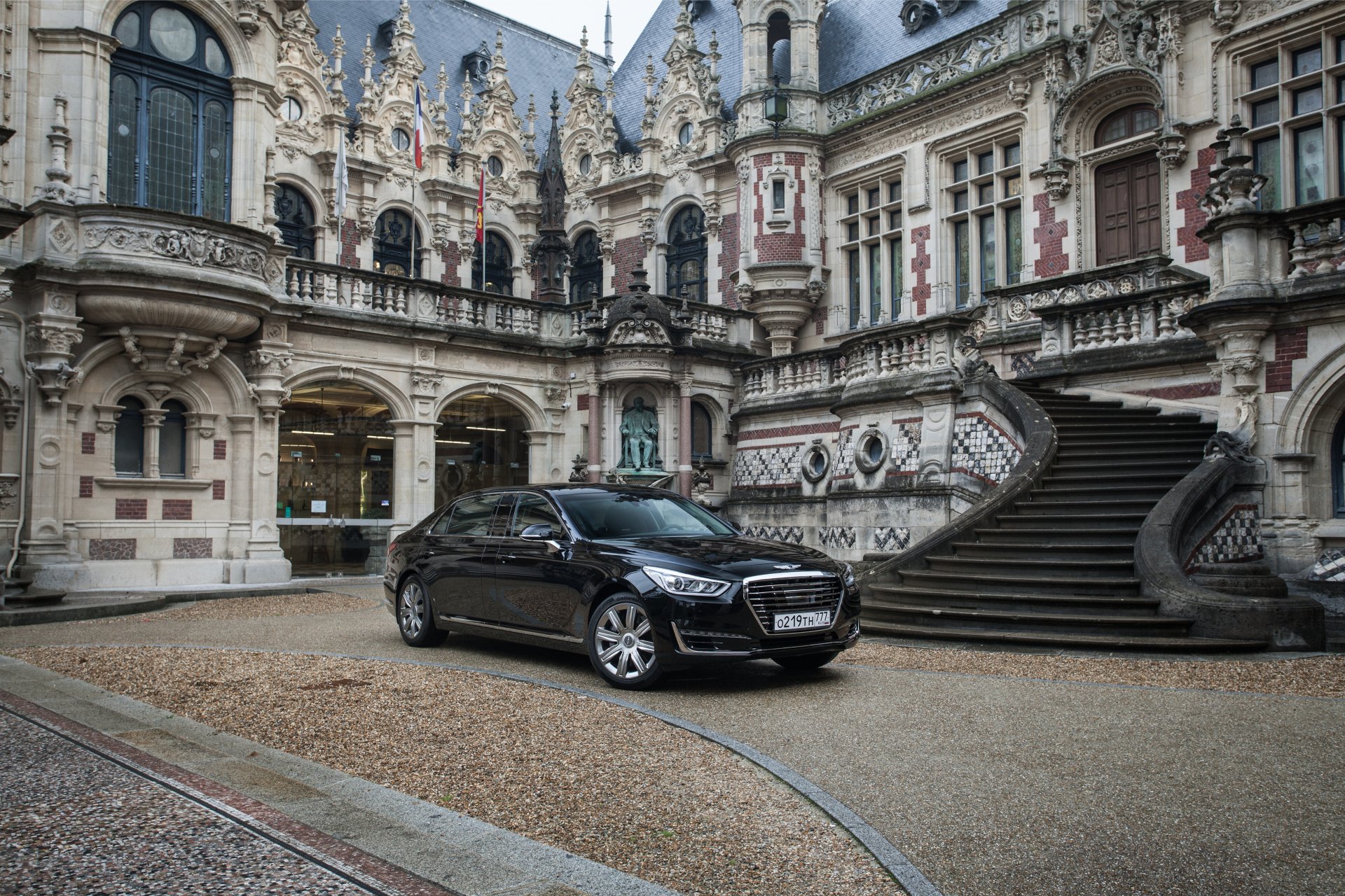 Download Genesis G90L 5.0 HTRAC Vehicle Genesis G90 4k Ultra HD Wallpaper