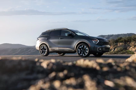 SUV Kia Sportage PHEV X-Line vehicle Kia Sportage HD Desktop Wallpaper | Background Image