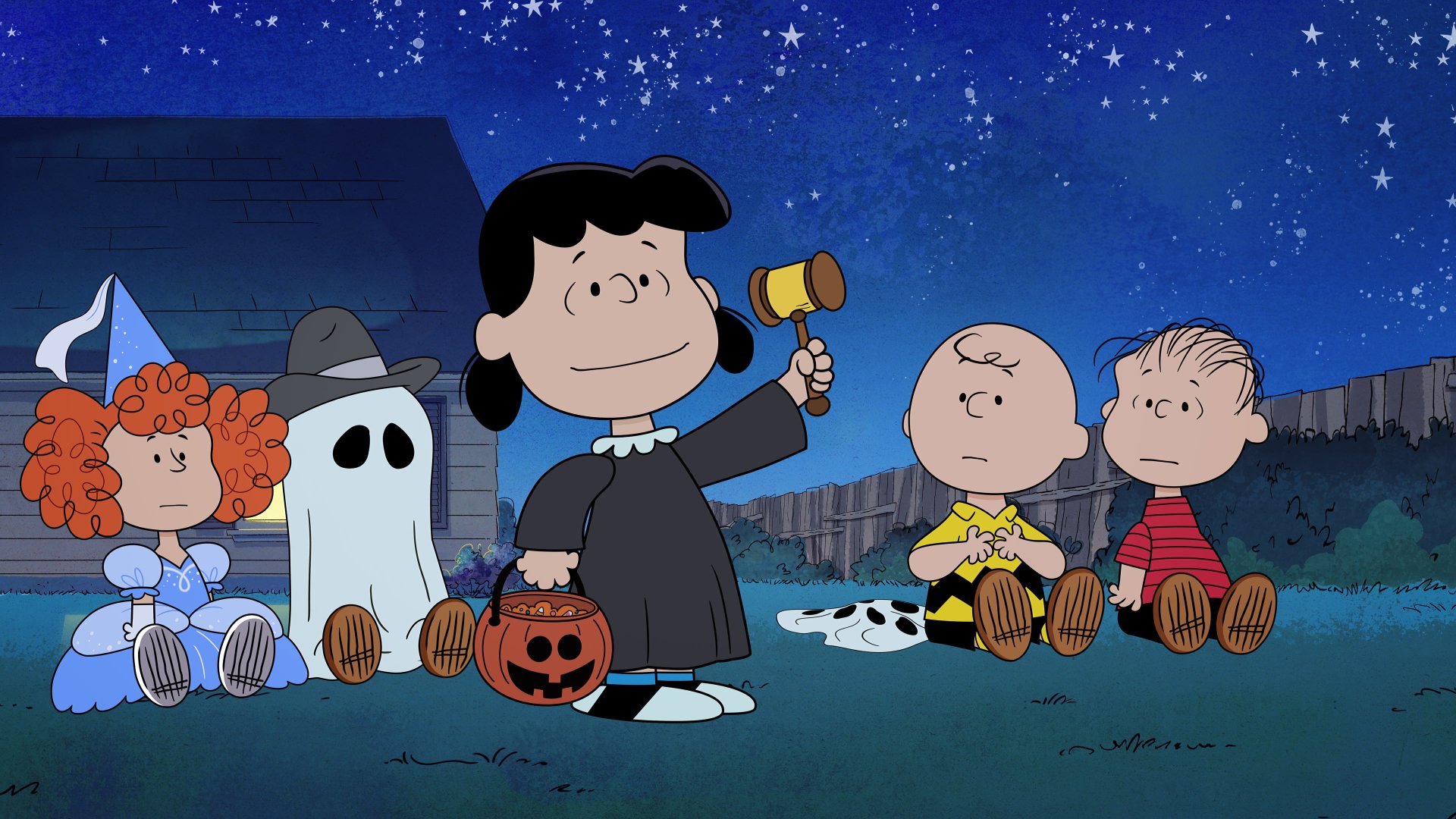 TV Show: The Snoopy Show — Peanuts gang in Halloween costumes sitting on grass at night under a starry sky; Lucy holding a gavel. 4K Ultra HD PC Desktop Wallpaper and Background