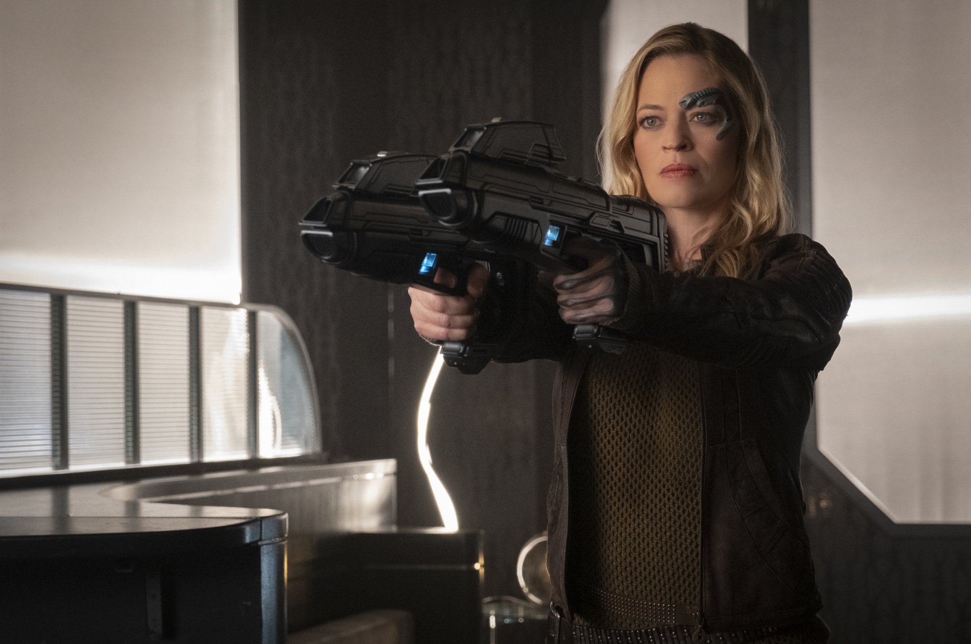Download Seven Of Nine Jeri Ryan TV Show Star Trek: Picard HD Wallpaper