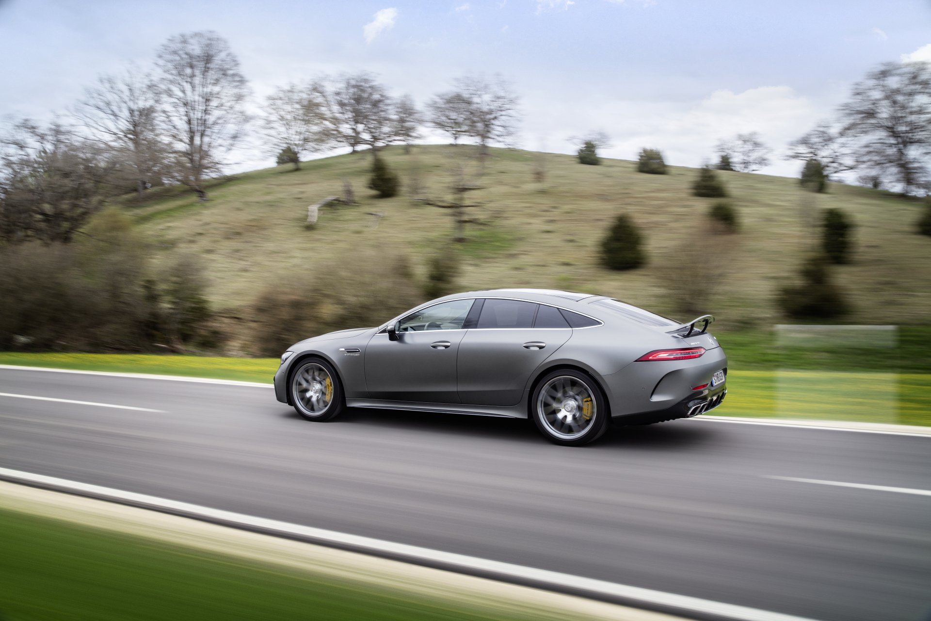 Download Vehicle Mercedes-AMG GT 63 S 4k Ultra HD Wallpaper