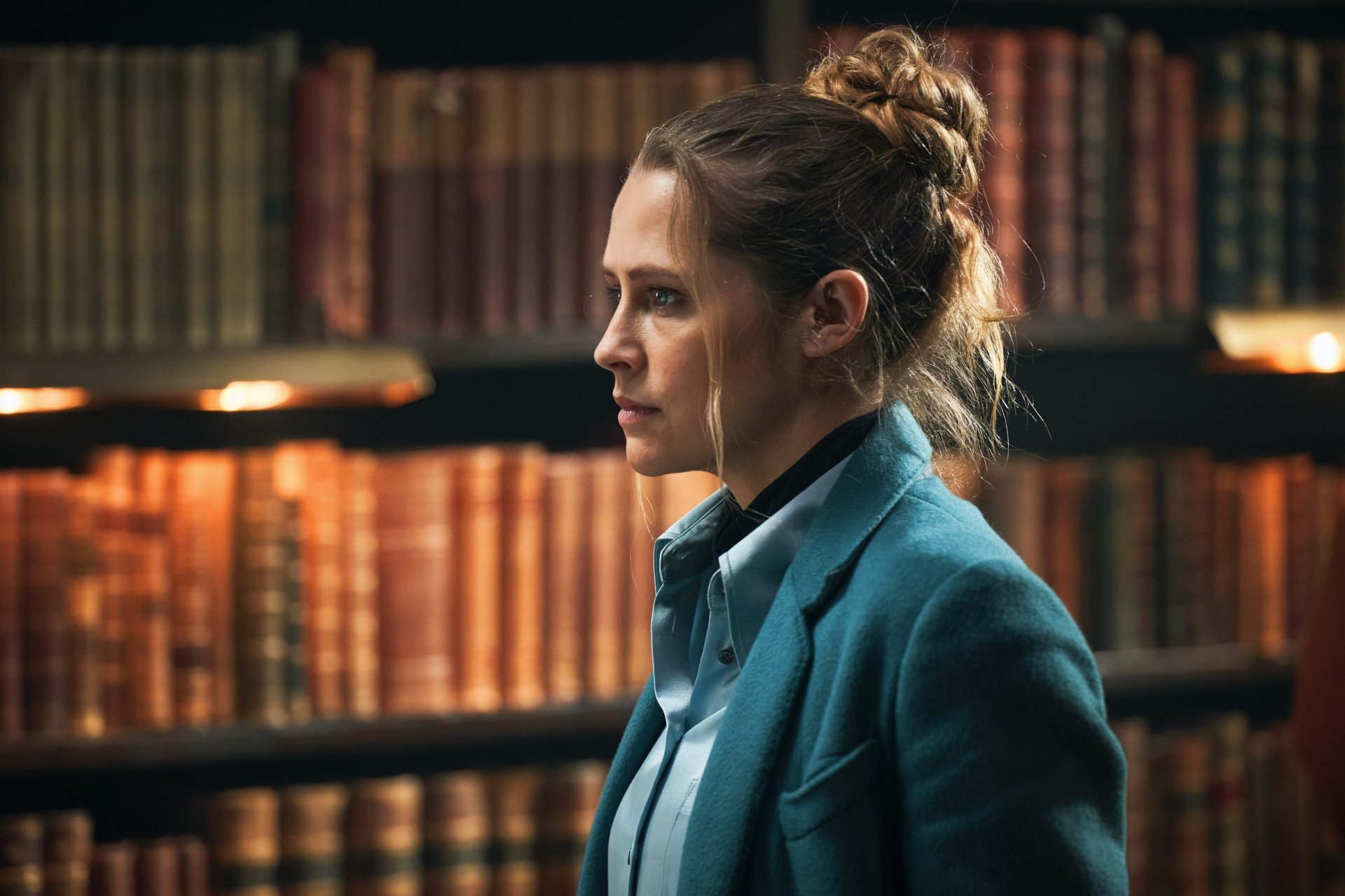 Download Teresa Palmer TV Show A Discovery Of Witches 4k Ultra HD Wallpaper