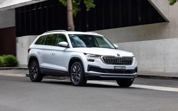 Skoda Kodiaq 4x4 vehicle Skoda Kodiaq HD Desktop Wallpaper | Background Image