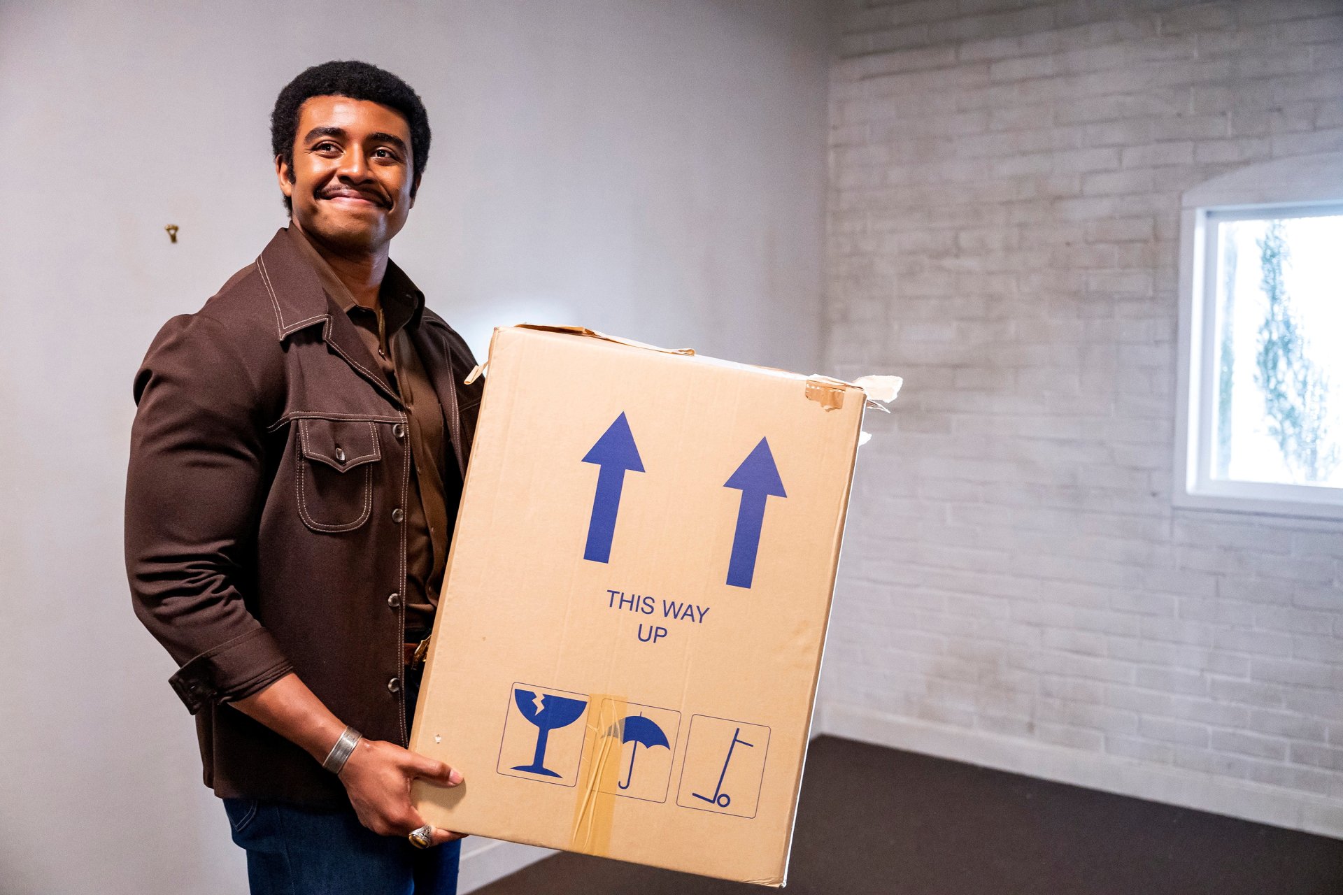 Download TV Show Young Rock HD Wallpaper