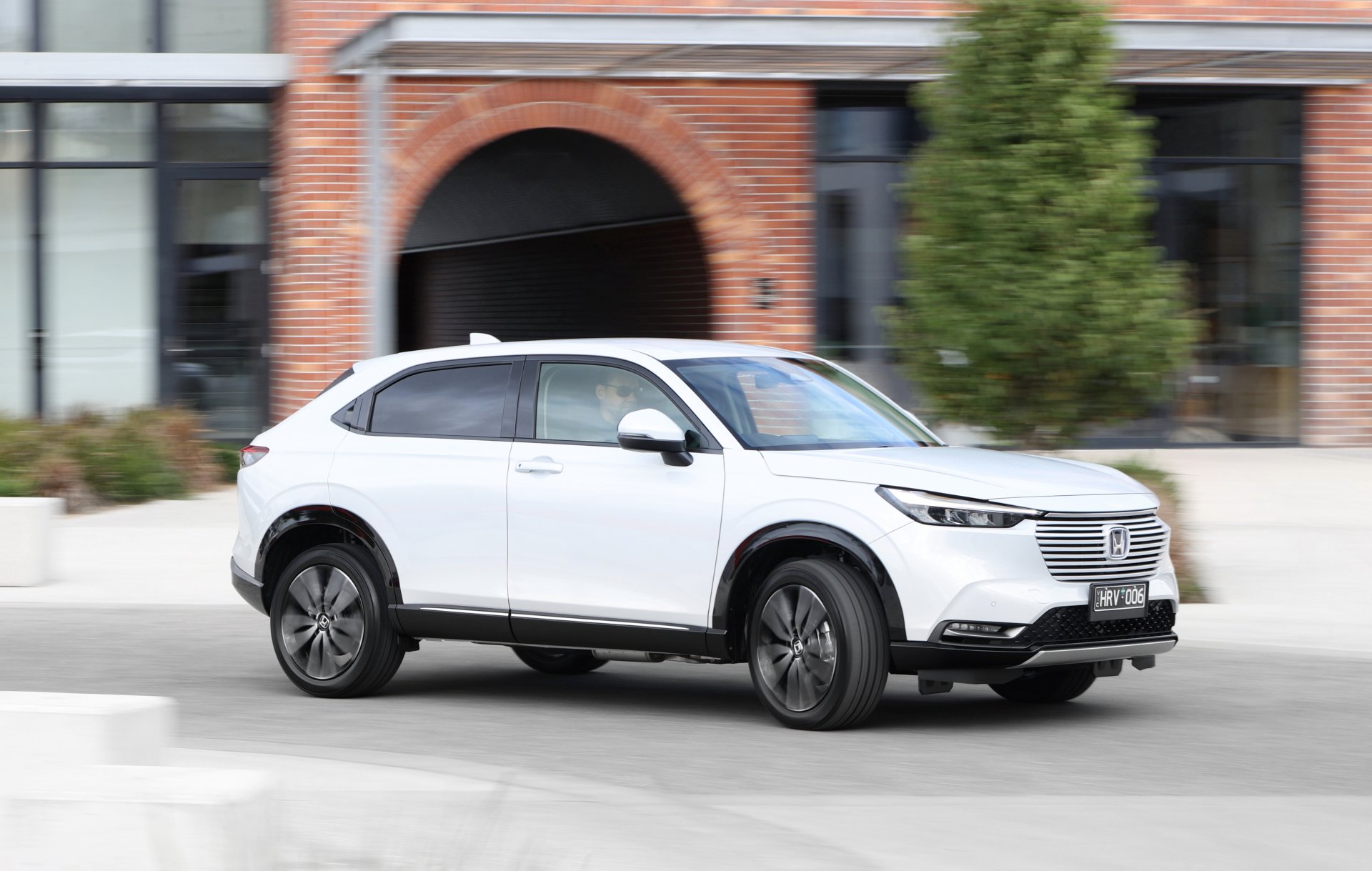 Download Vehicle Honda HR-V 4k Ultra HD Wallpaper