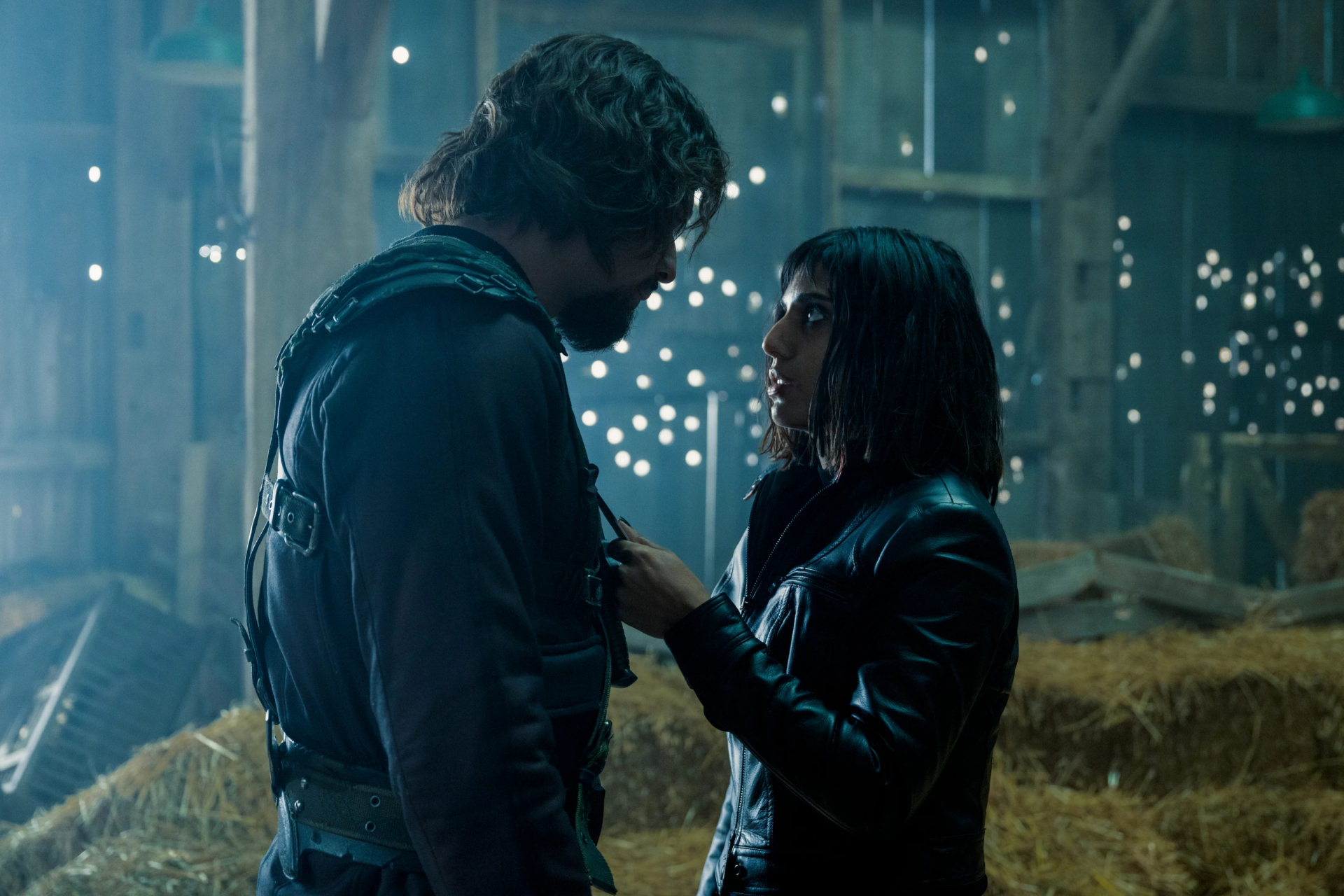 Download David Castañeda Diego Hargreeves Ritu Arya Lila Pitts TV Show The Umbrella Academy HD Wallpaper