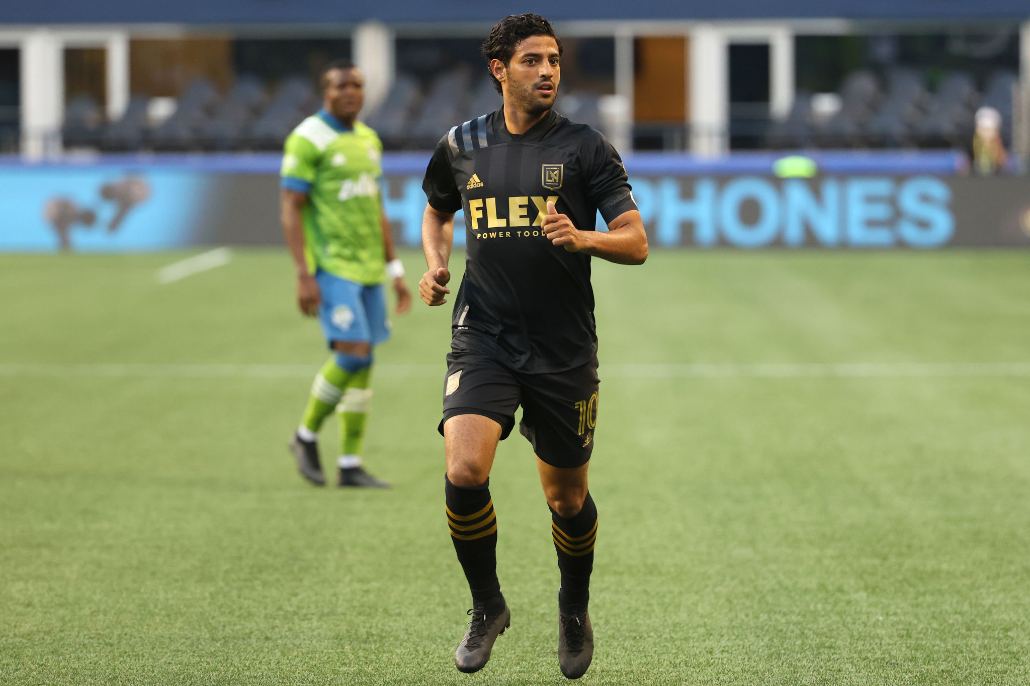 Sports Carlos Vela HD Wallpaper