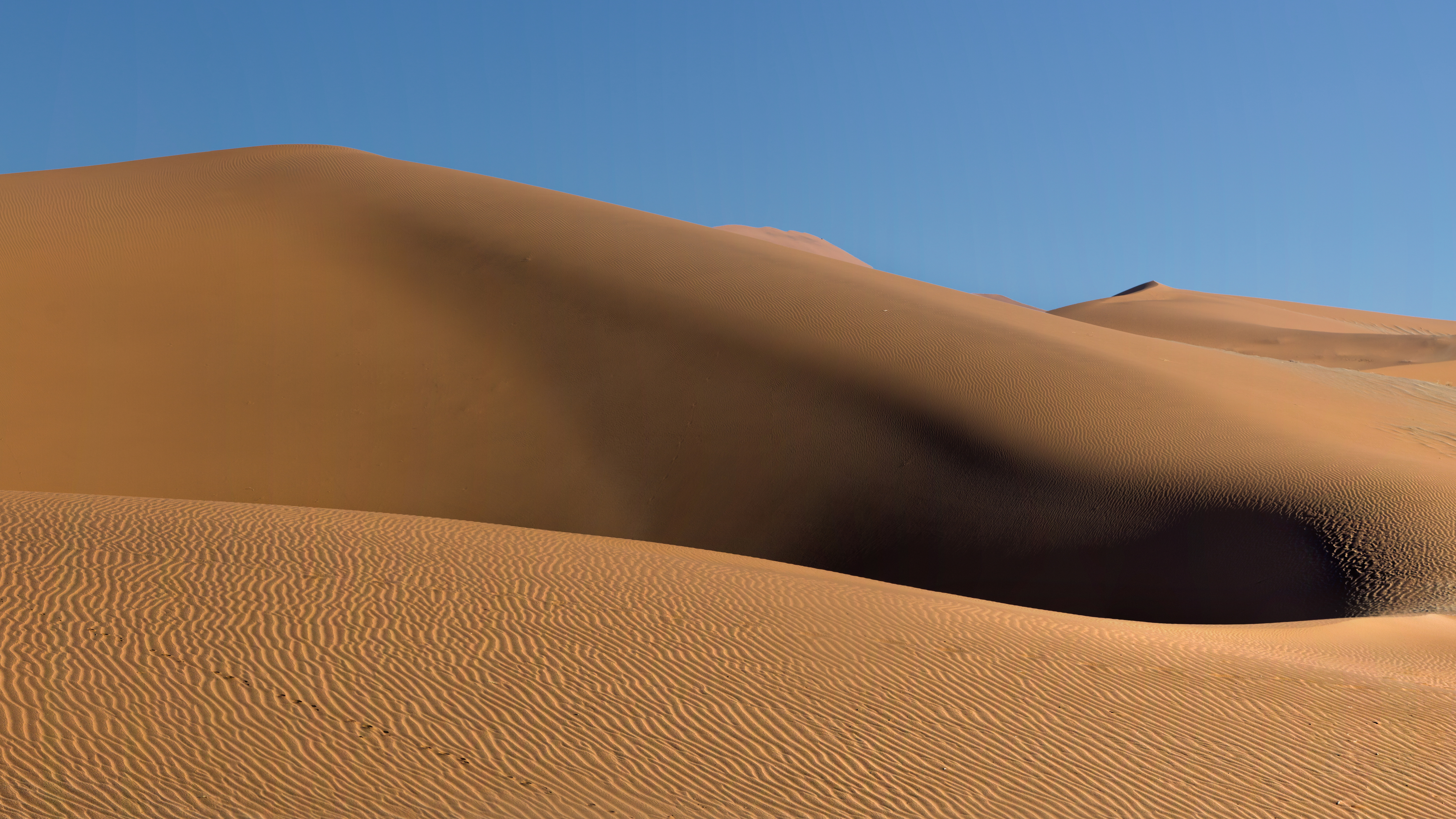 Dune in Namibian desert by Trey Ratcliff