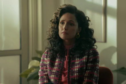 Rose Byrne TV Show Physical HD Desktop Wallpaper | Background Image