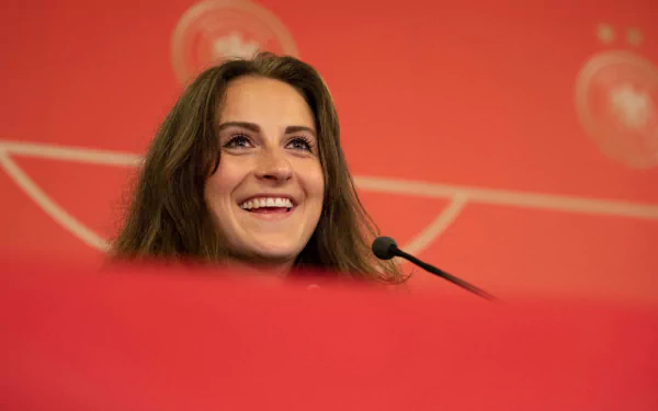 DFB Women German soccer Sara Däbritz Sports HD Desktop Wallpaper | Background Image