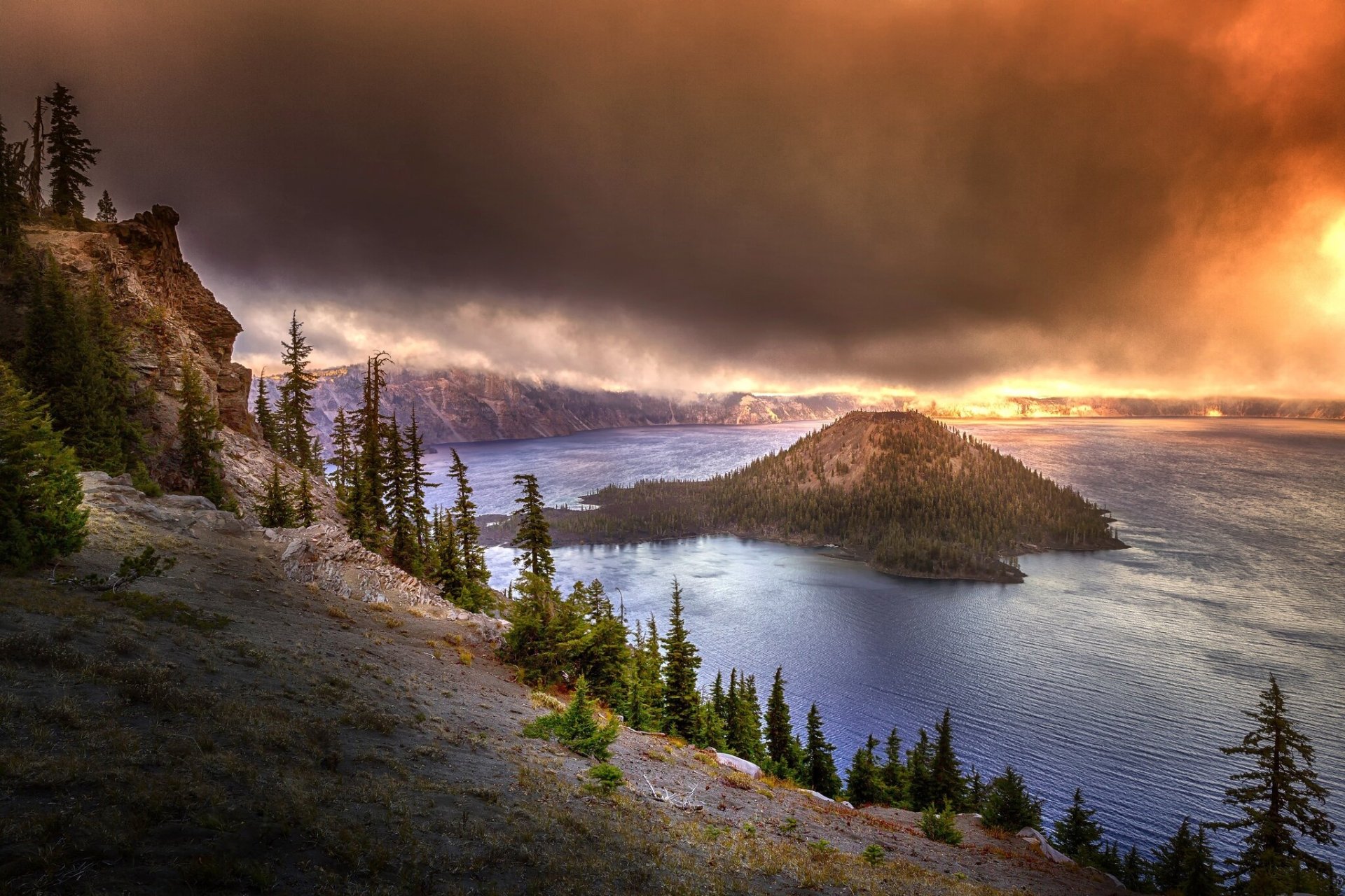 Download Nature Crater Lake HD Wallpaper