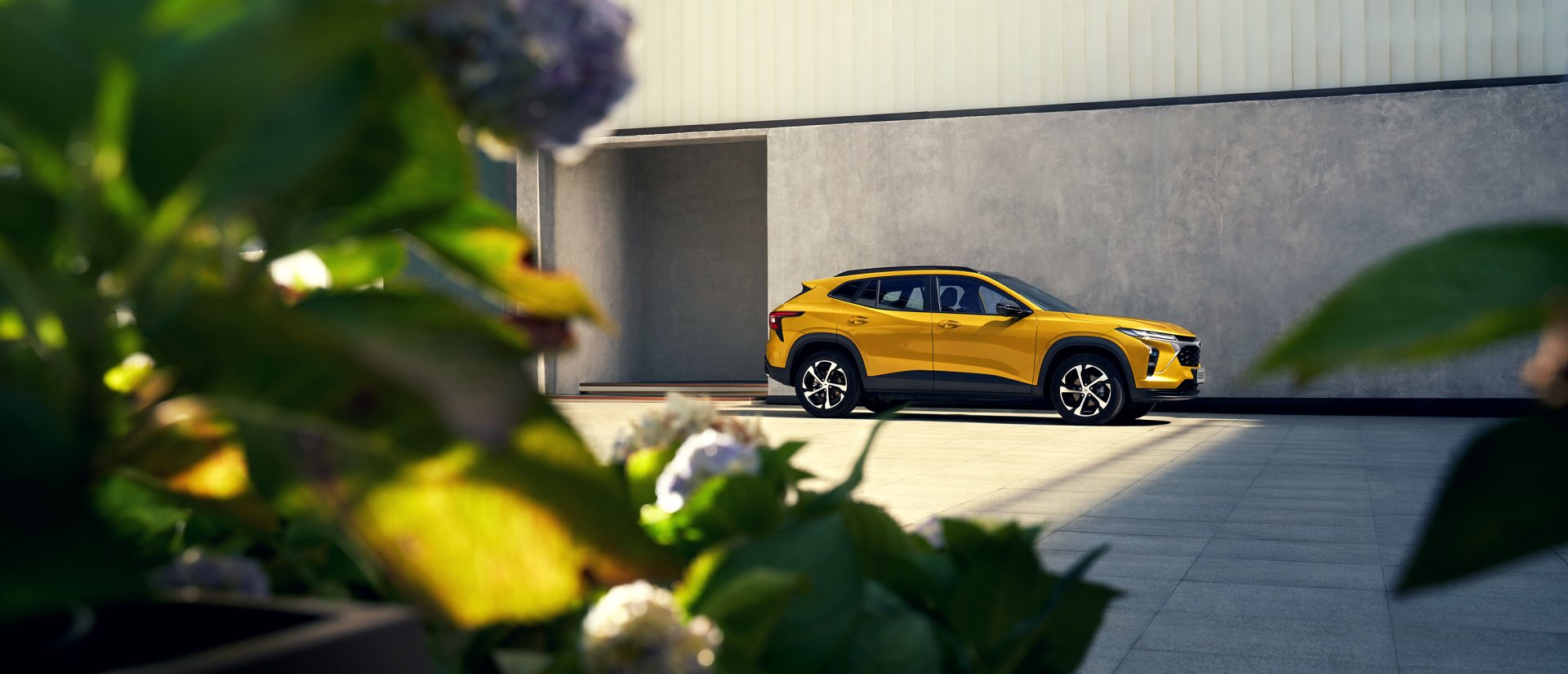 Download Vehicle Chevrolet Seeker HD Wallpaper