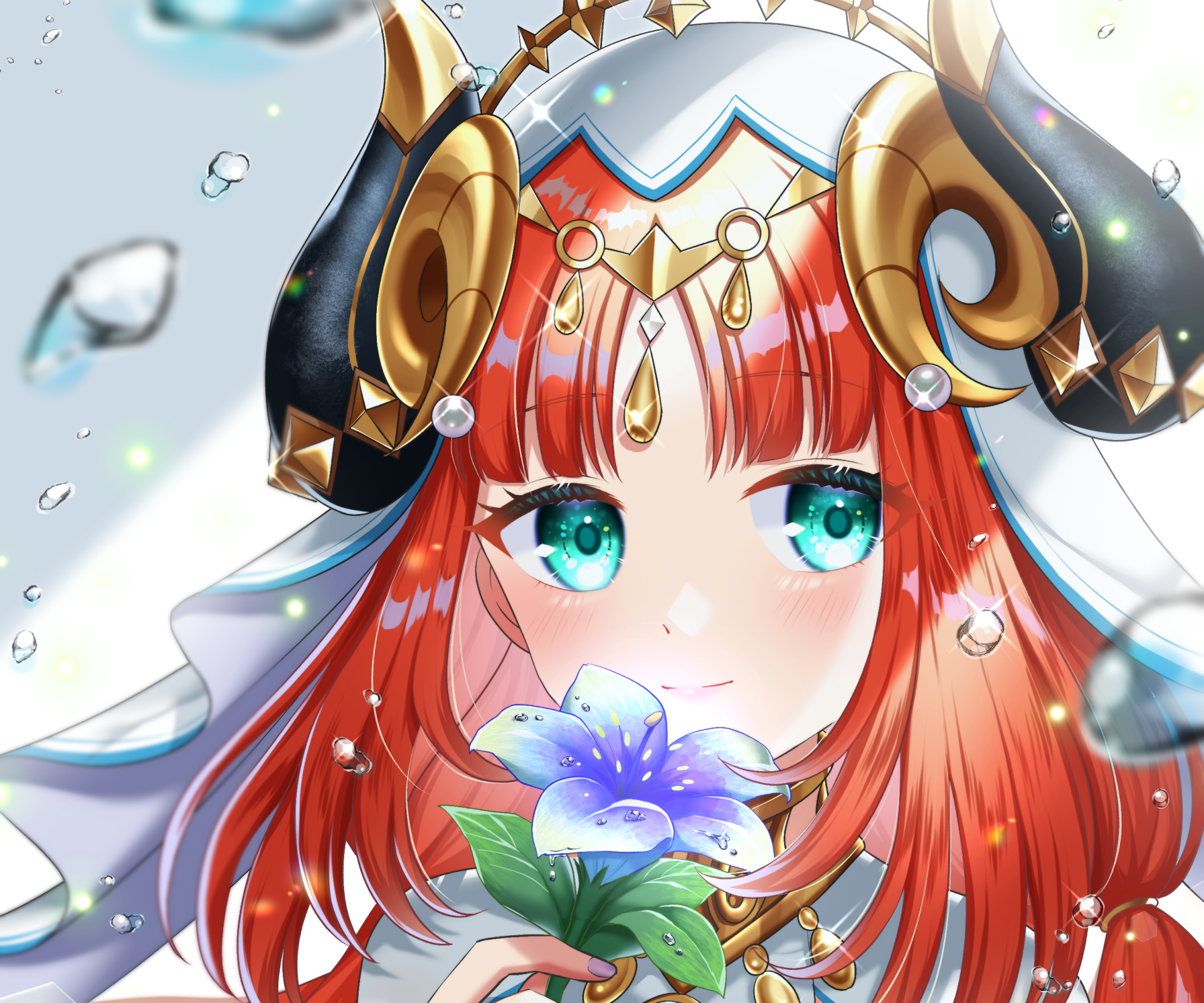 Close-up HD PC wallpaper of Nilou from Genshin Impact: red-haired, teal-eyed with an ornate gold horned headpiece, holding a blue flower amid glistening water droplets.