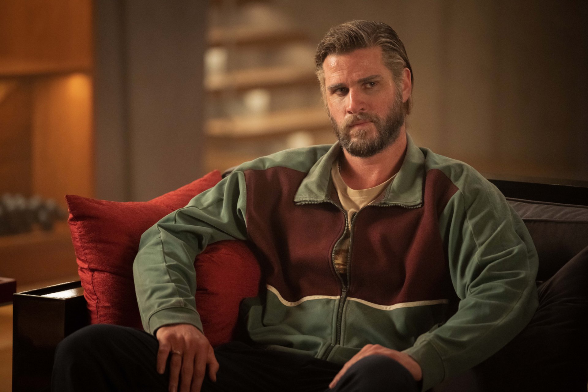 Download Liam Hemsworth Movie Poker Face HD Wallpaper