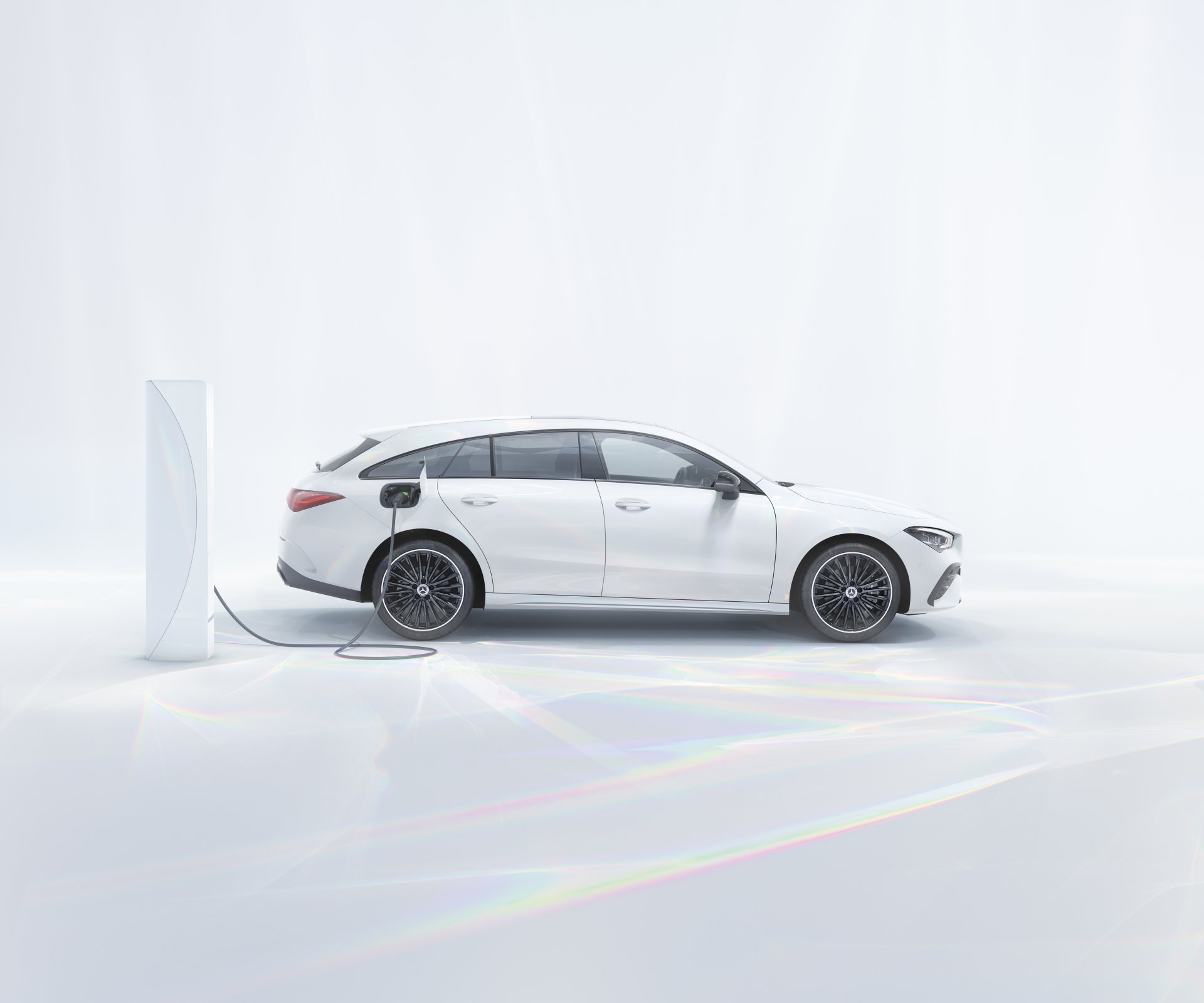 Download Vehicle Mercedes-Benz CLA-Class 4k Ultra HD Wallpaper