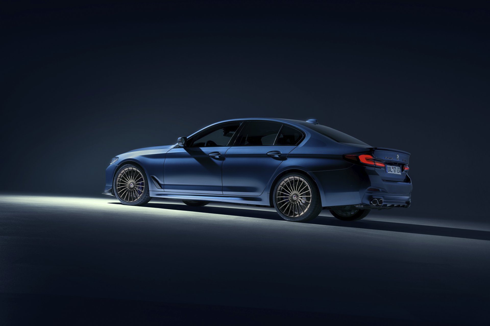 Download Vehicle Alpina B5 GT 8k Ultra HD Wallpaper