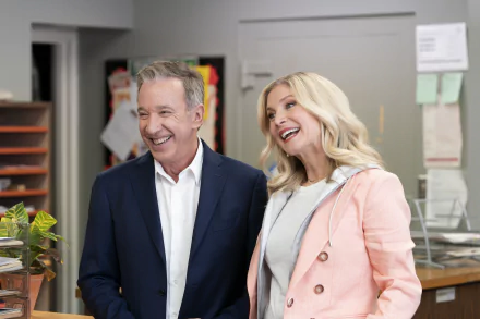 Elizabeth Mitchell Tim Allen TV Show The Santa Clauses HD Desktop Wallpaper | Background Image