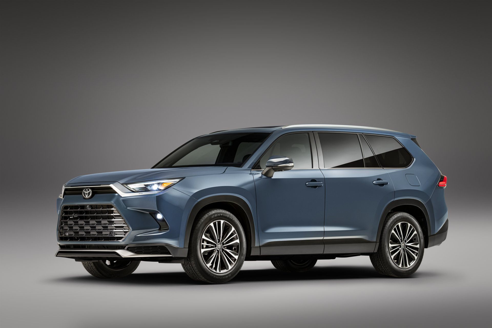 Download Vehicle Toyota Grand Highlander 4k Ultra HD Wallpaper