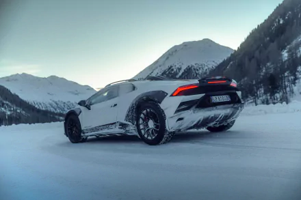  2024 Lamborghini Huracán Sterrato