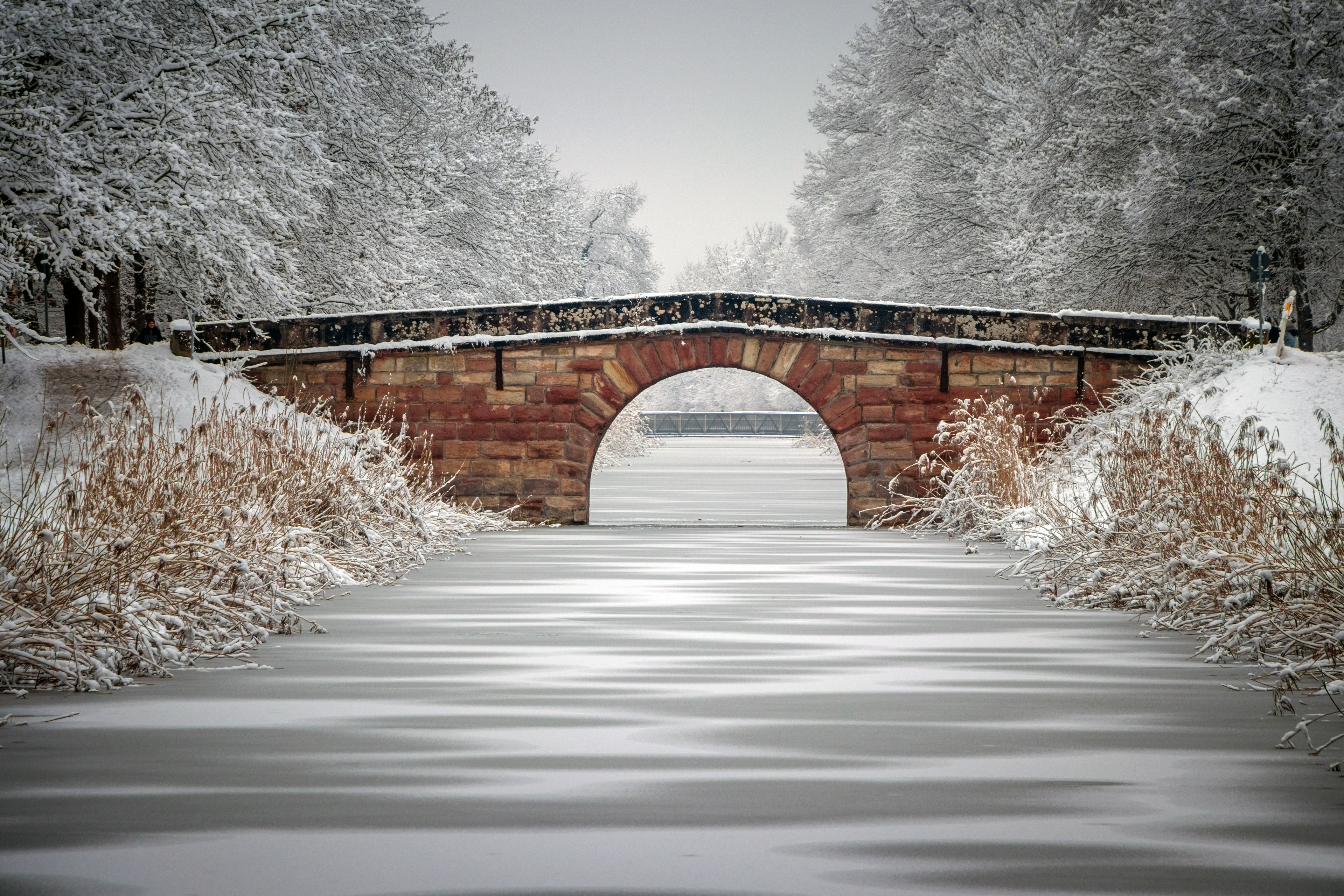 Arch bridge crossing the Ludwig Canal by Derzno