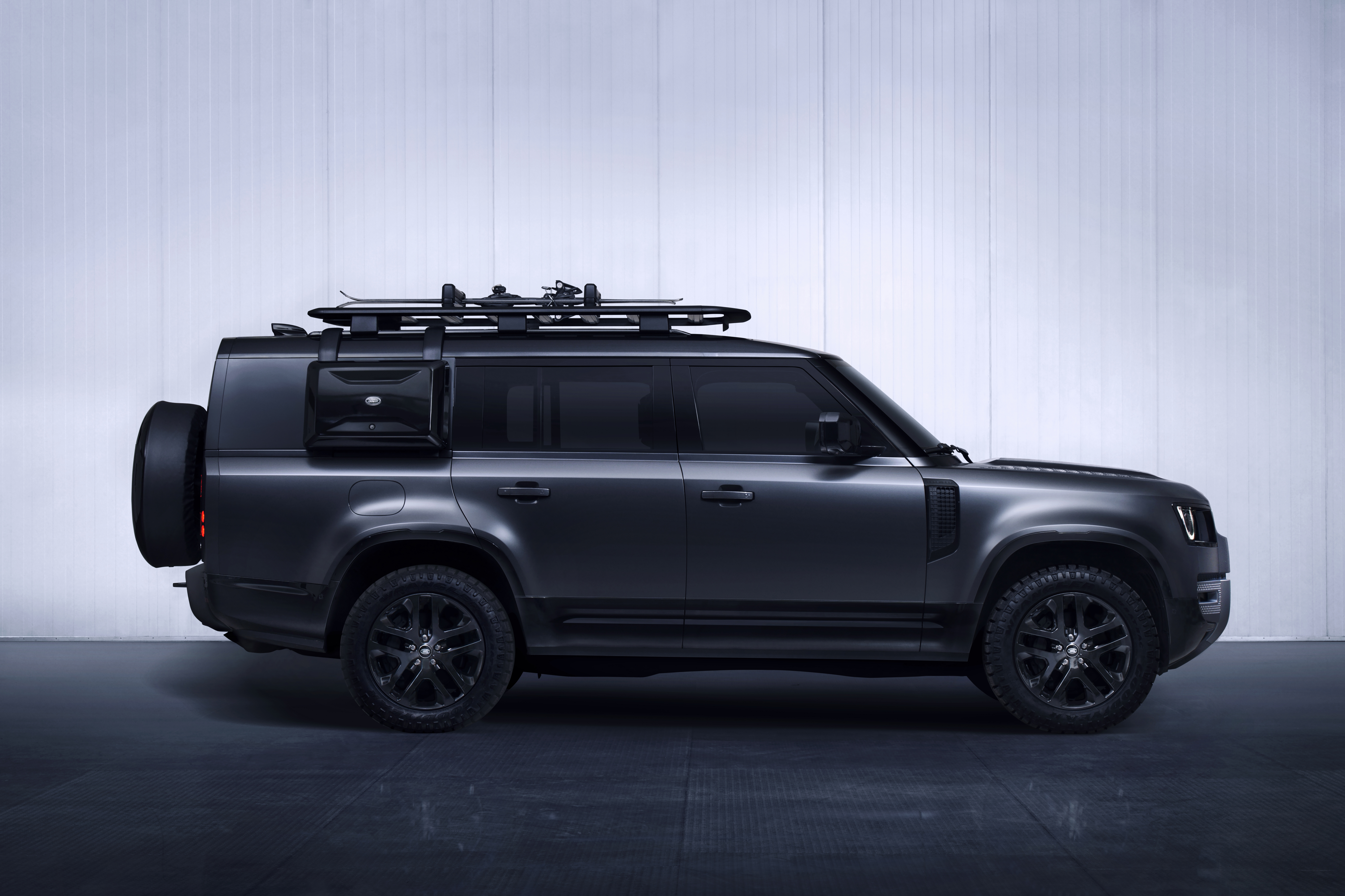 Vehicles Land Rover Defender HD Wallpaper | Background Image