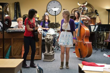 Bridgit Mendler movie Lemonade Mouth HD Desktop Wallpaper | Background Image