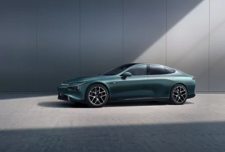 vehicle Xpeng P7i HD Desktop Wallpaper | Background Image