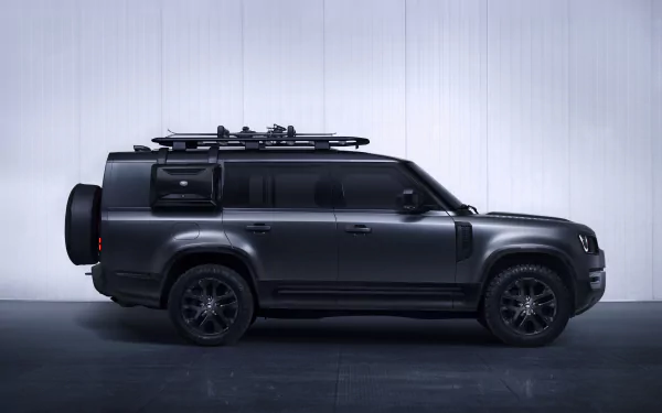  Land Rover Defender 130 Outbound