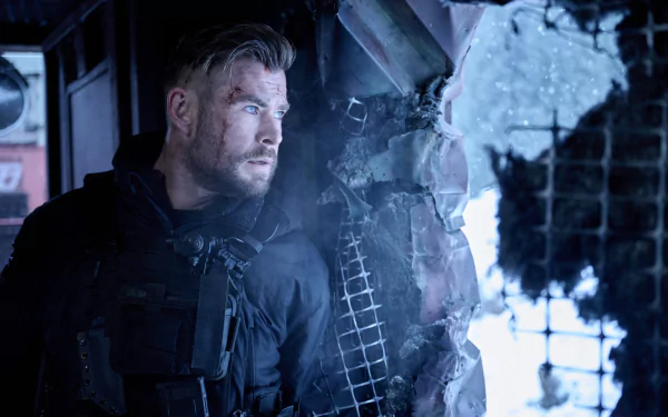 Chris Hemsworth movie Extraction 2 HD Desktop Wallpaper | Background Image